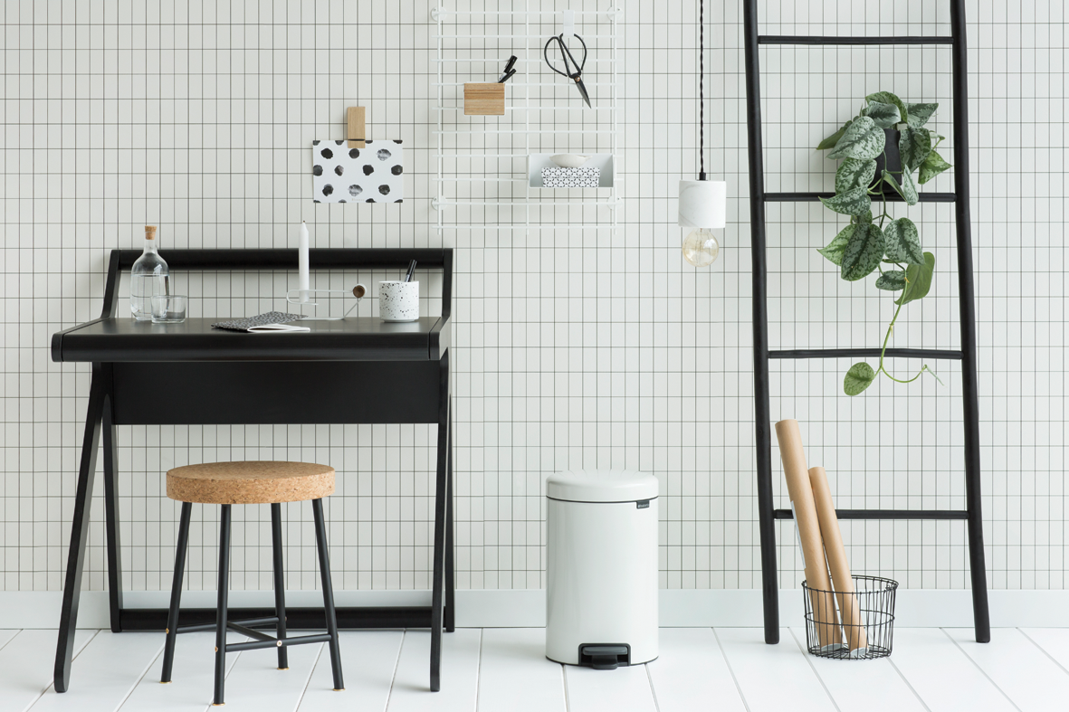 NewIcon Pedal Bin with Metal Inner Bucket - 12L