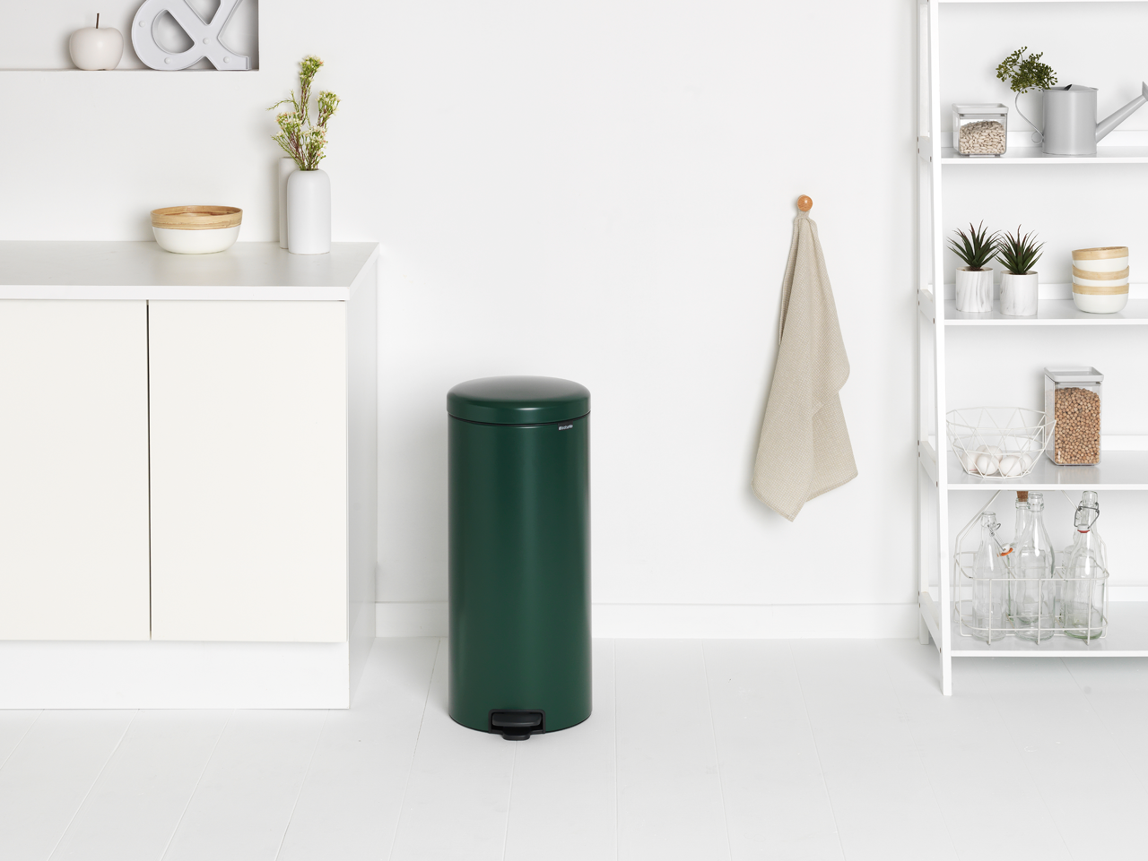 NewIcon Pedal Bin with Plastic Inner Bucket - 30L